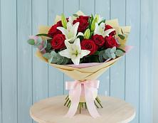 Букет цветов из:  Лилии и Розы в Иланском