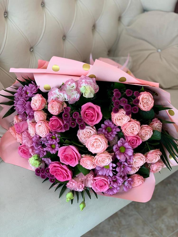 Букет цветов из: Хризантемы, Розы и Лизиантусы в Иланском