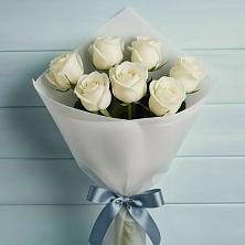 Букет 7 Белых роз Эдлесс Лав в Иланском