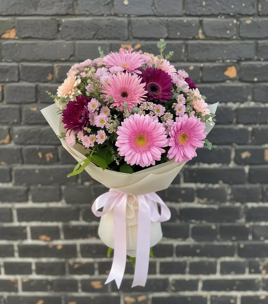 Букет цветов из: Герберы и Хризантемы в Иланском