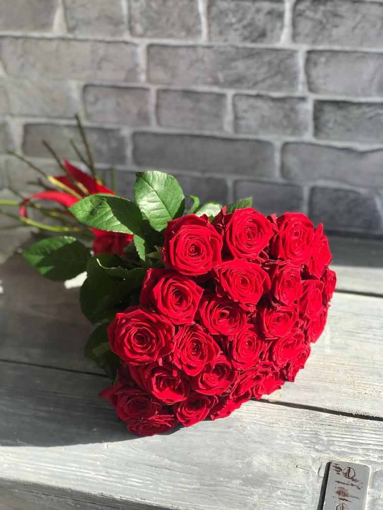 Букет Красные розы Фридом в Иланском