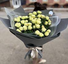 Букет Белые кустовые розы Солинеро в Иланском