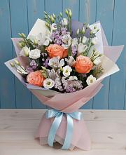 Букет цветов из:  Лизиантусы, Розы, Альстромерии и Гипсофила #REPLACE_PRED# Иланском