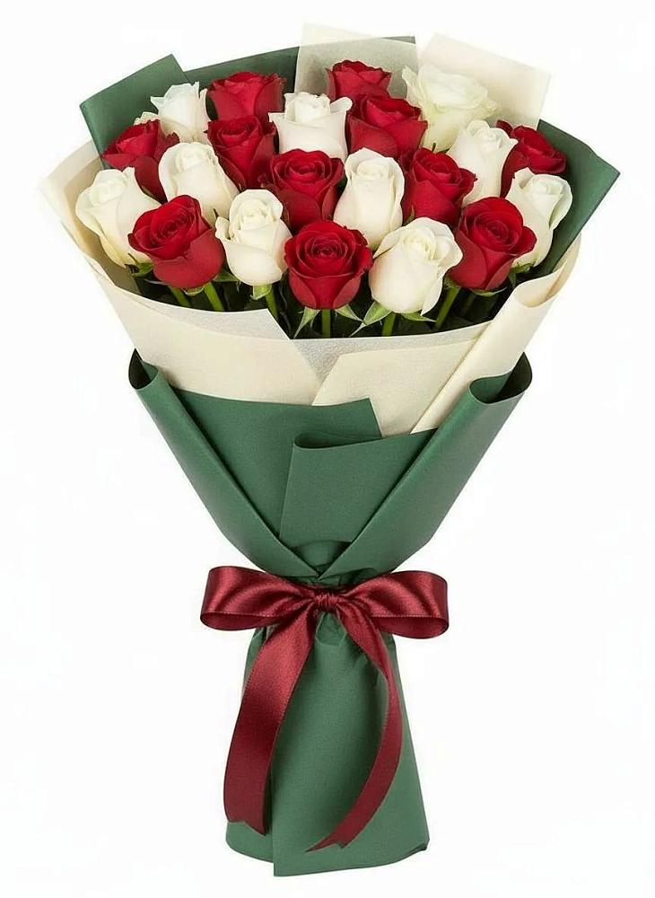 Букет Микс из красных и белых роз в Иланском