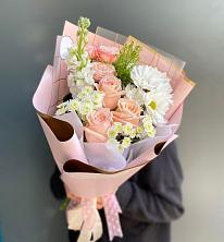Букет цветов из:  Хризантемы и Розы в Иланском