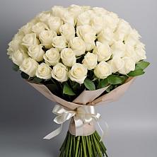 Букет 101 беля роза Белоснежка в Иланском
