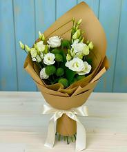 Букет цветов из:  Хризантемы и Лизиантусы в Иланском