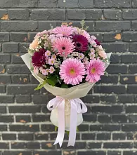 Букет цветов из:  Герберы и Хризантемы #REPLACE_PRED# Иланском