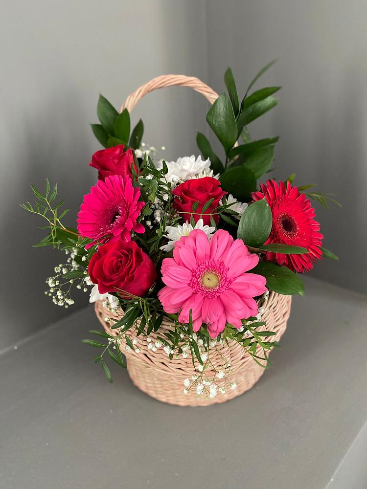 Цветочная композиция из Розы, Хризантемы и Герберы в корзине в Иланском