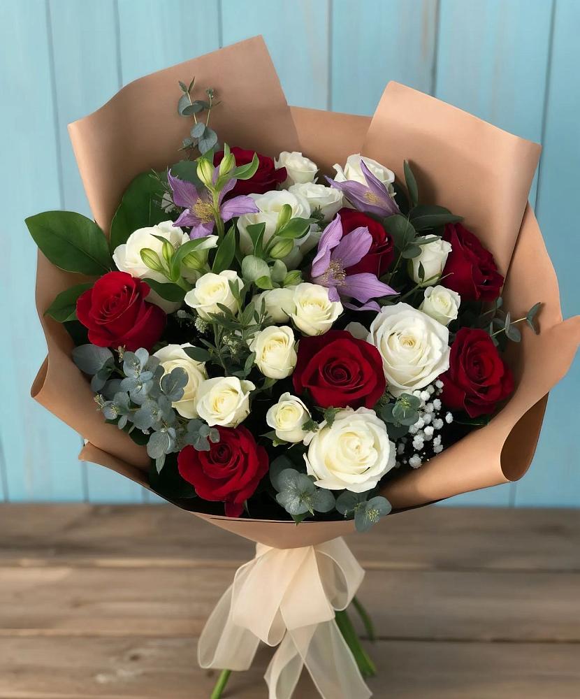 Букет цветов из: Розы и Альстромерии в Иланском